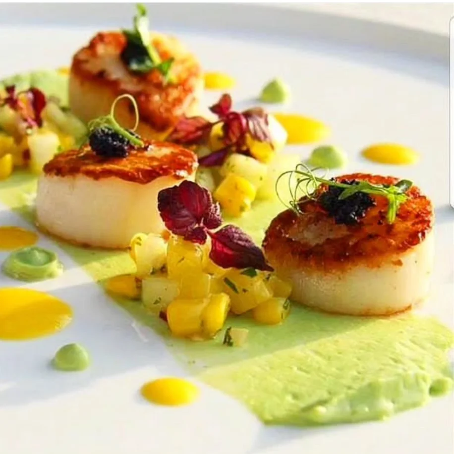 Canapés.